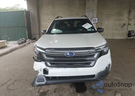 2025 Subaru Forester Limited из США, поврежденный, VIN JF2SLDRC5SH542155